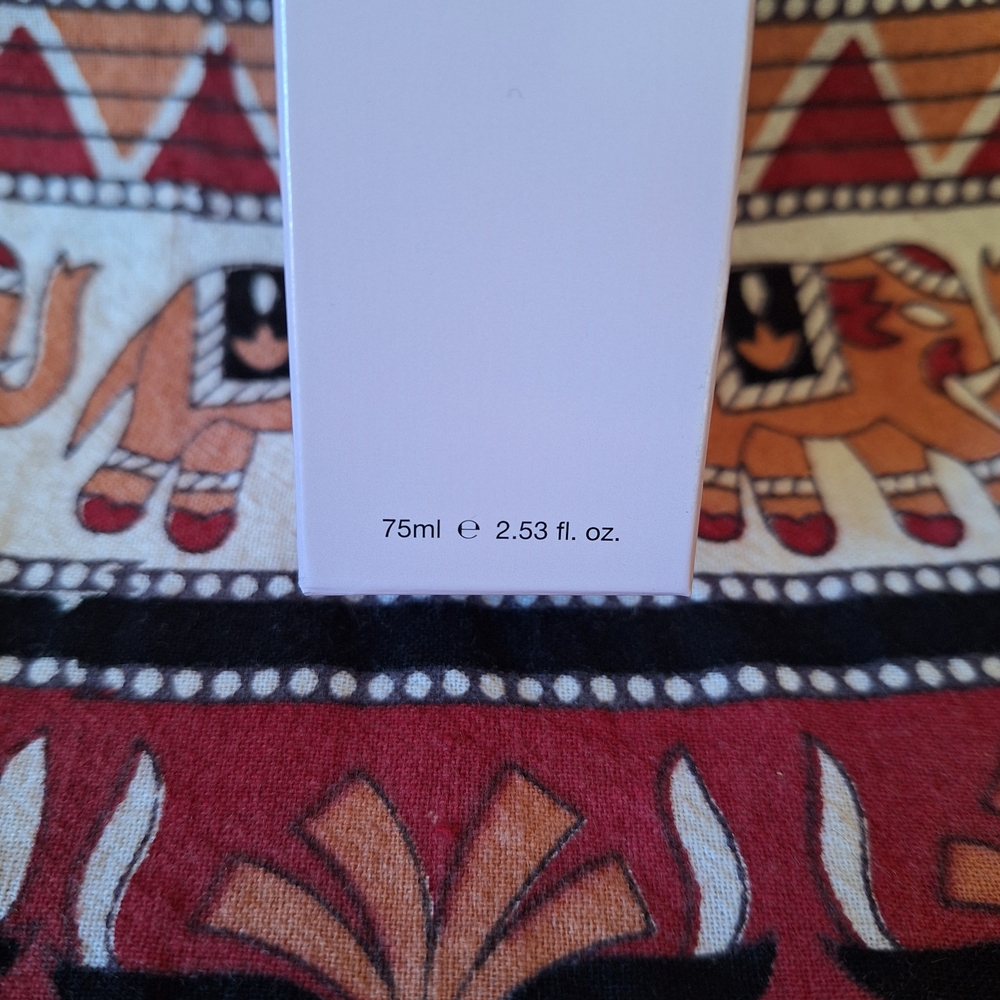 IT Cosmetics CC+ Illumination Daily Sunscreen Foundation SPF 50+ In 03 Light - Picture 15 of 16